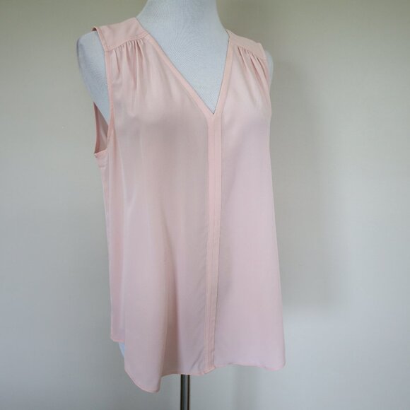 BANANA REPUBLIC Size 4 Blue Pink Skirt Blouse Set Career Eyelet Silk - Picture 10 of 12